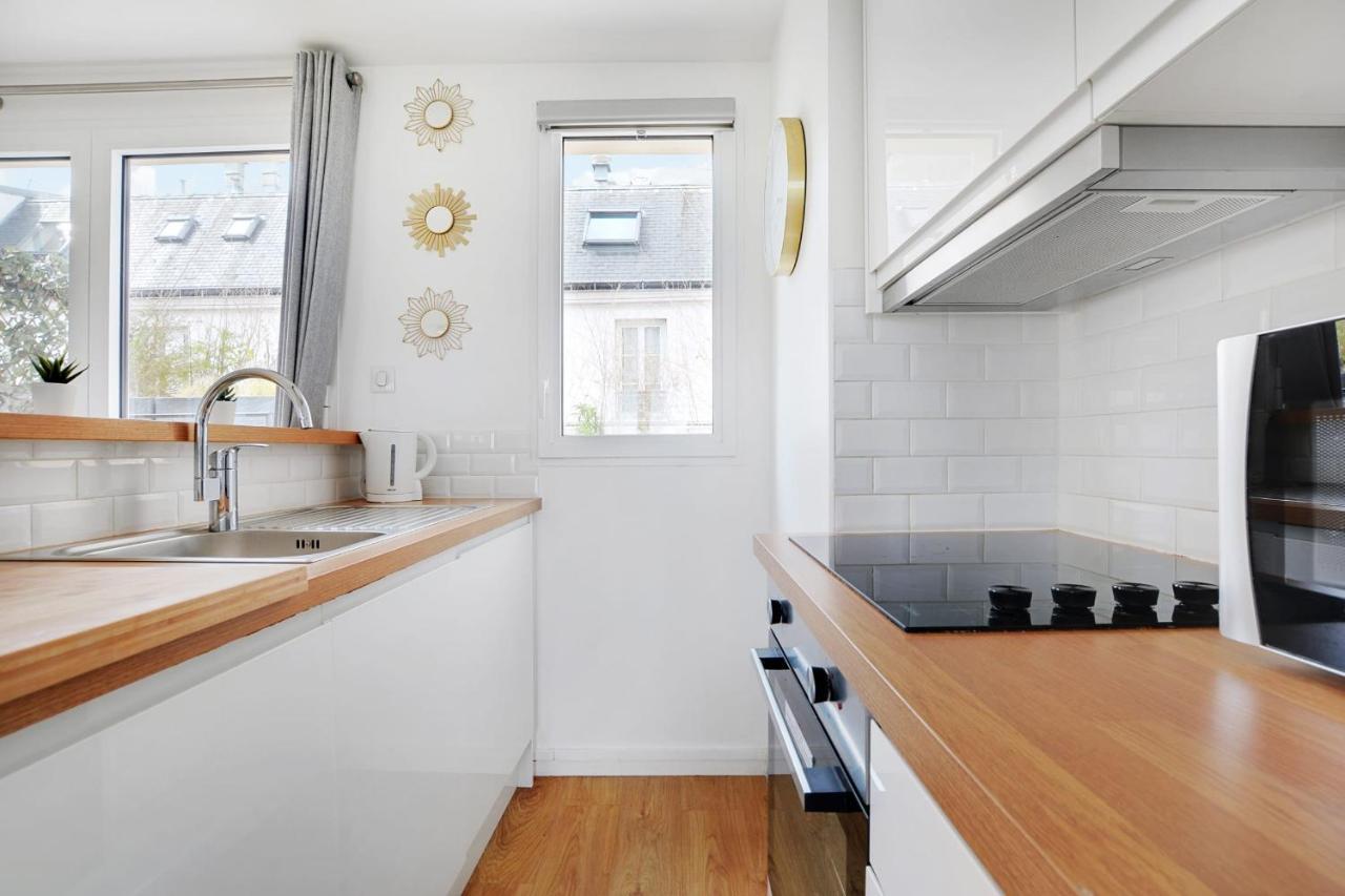 Exceptional Triplex With Terrace - Montmartre Apartment Paris Exterior photo